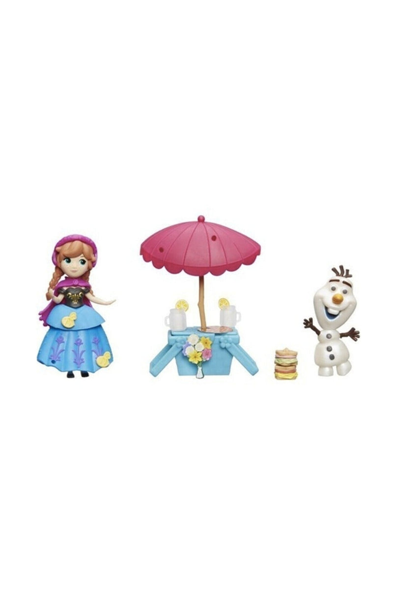 Disney Frozen Little Kingdom Film Sahneleri Anna ve Olaf Piknikte